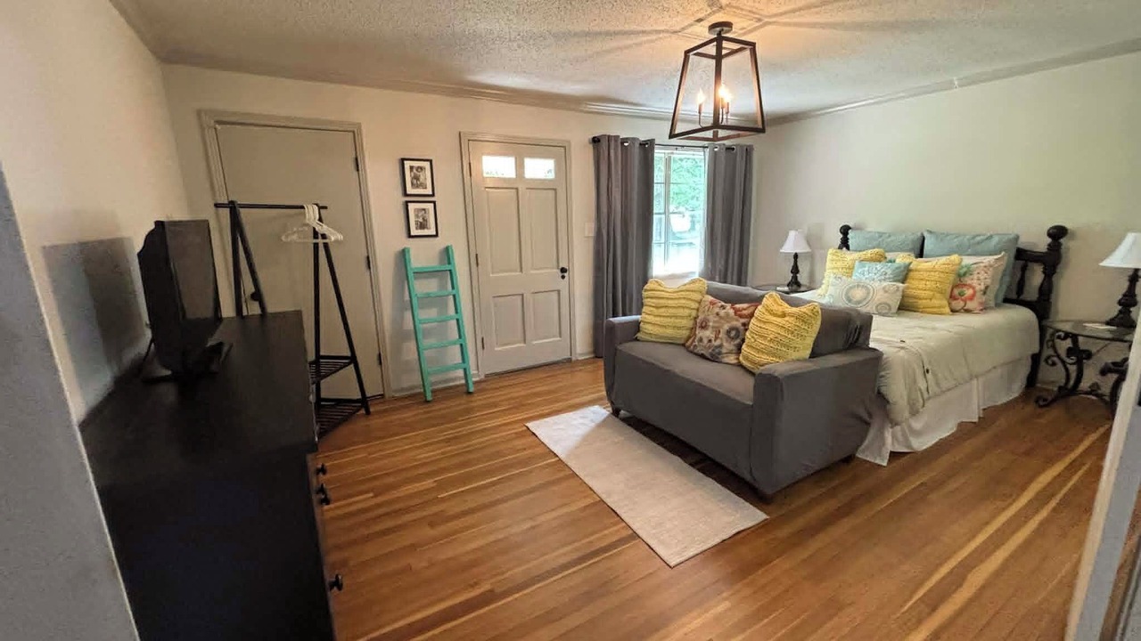 Photo of Bedroom in Winterville
