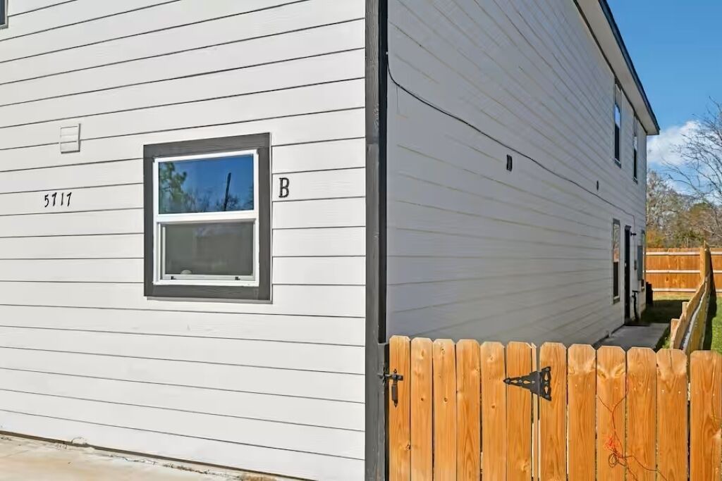 Photo of Outdoor in Northside