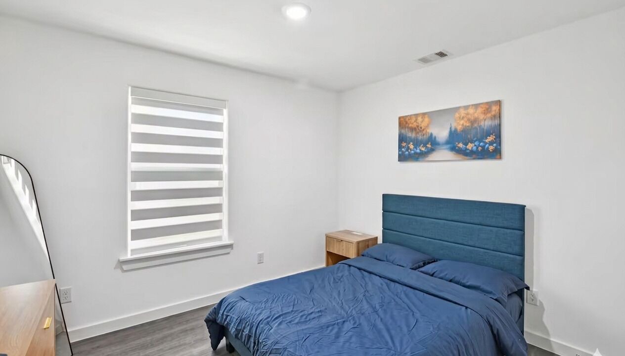 Photo of Bedroom in Northside