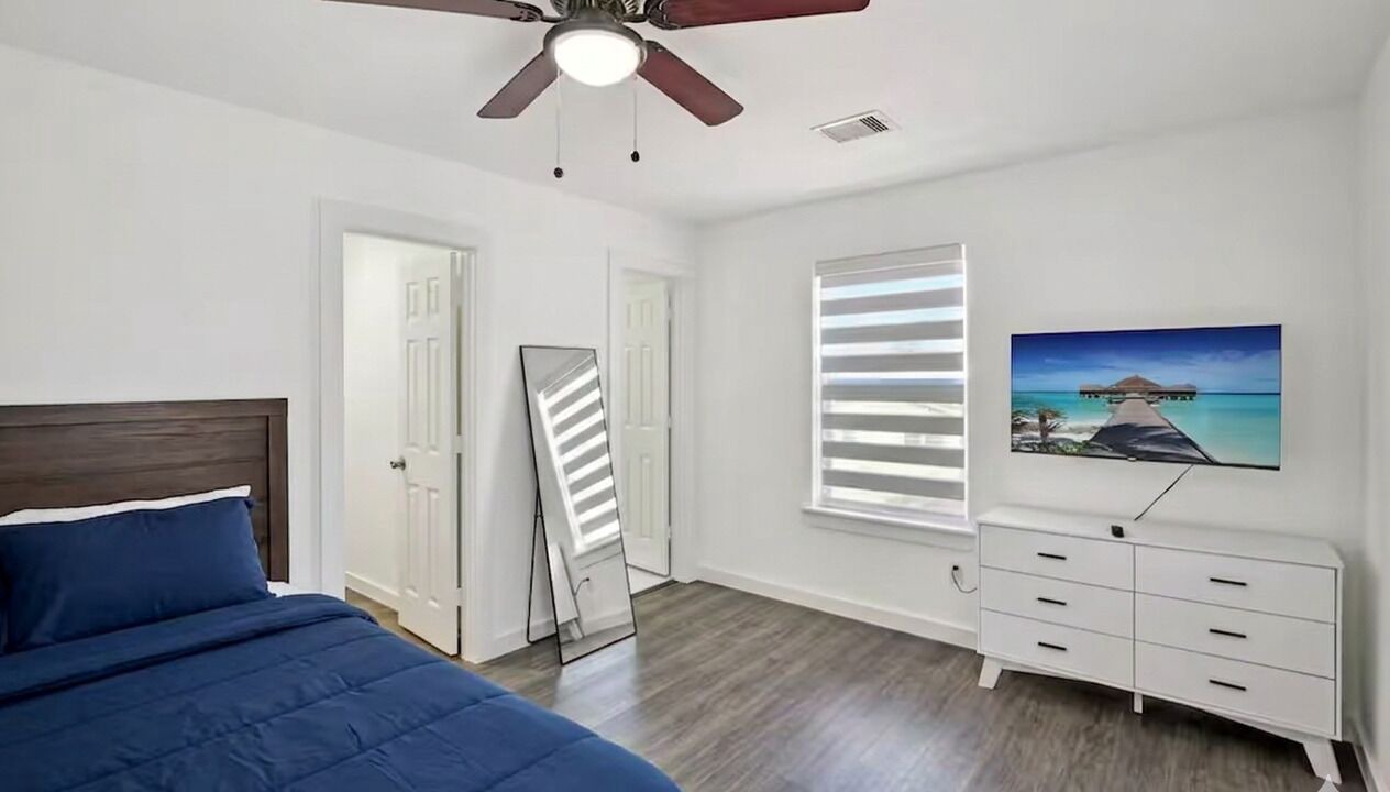 Photo of Bedroom in Northside
