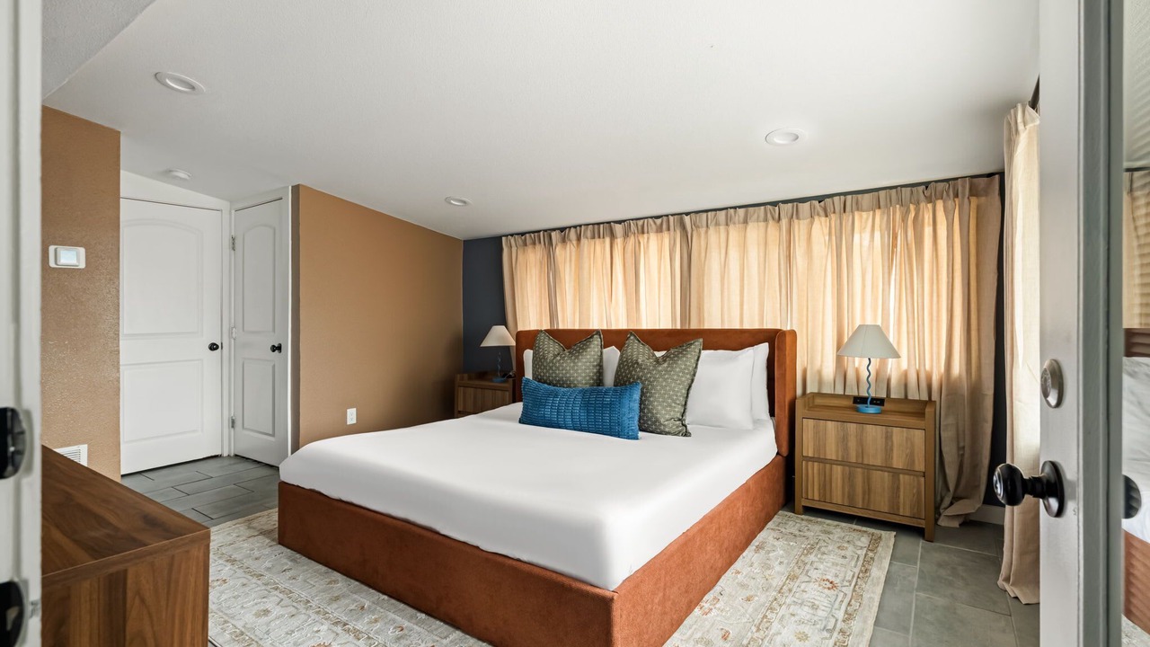 Photo of Bedroom in MLK
