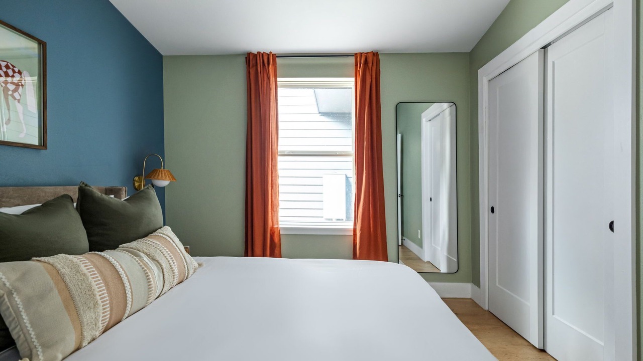 Photo of Bedroom in MLK
