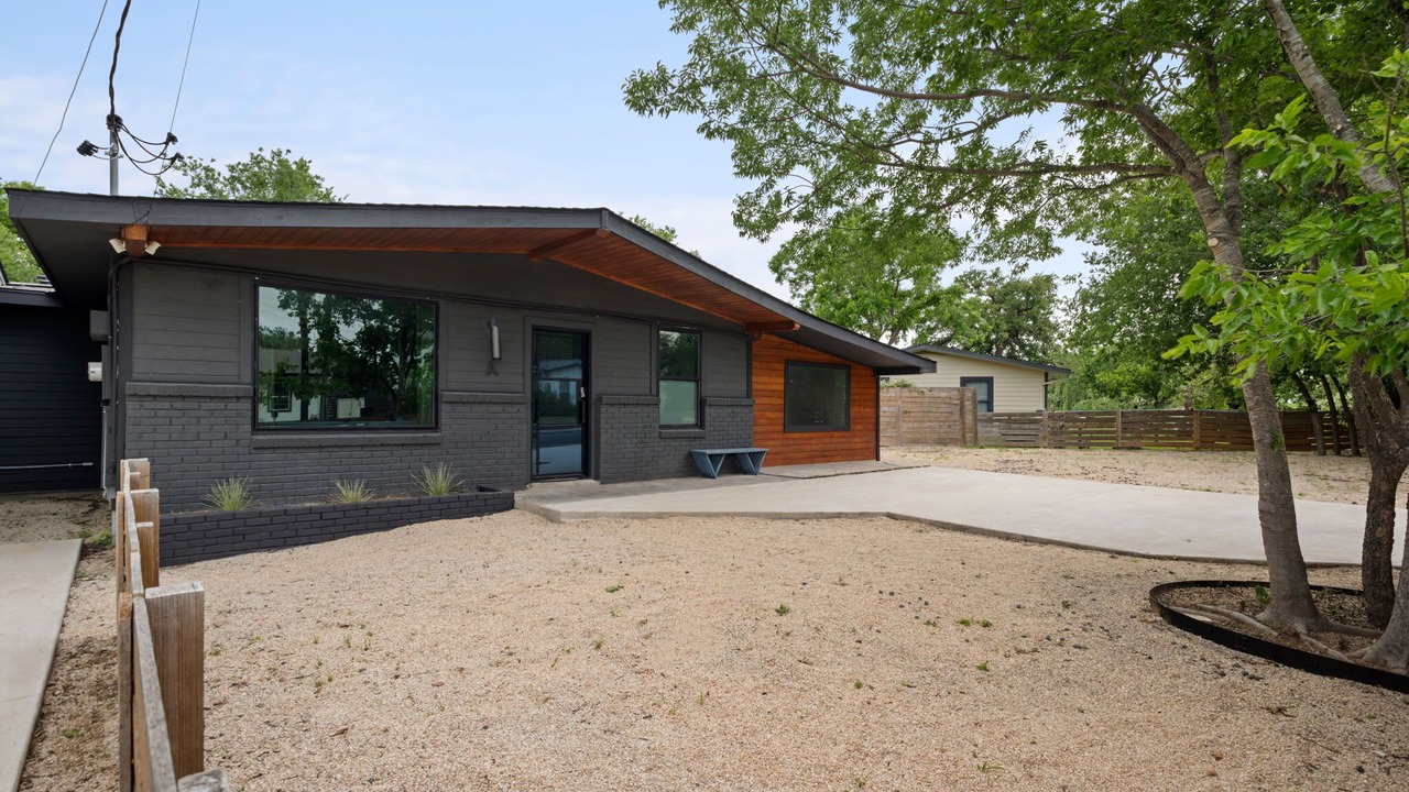 Photo of Outdoor in MLK
