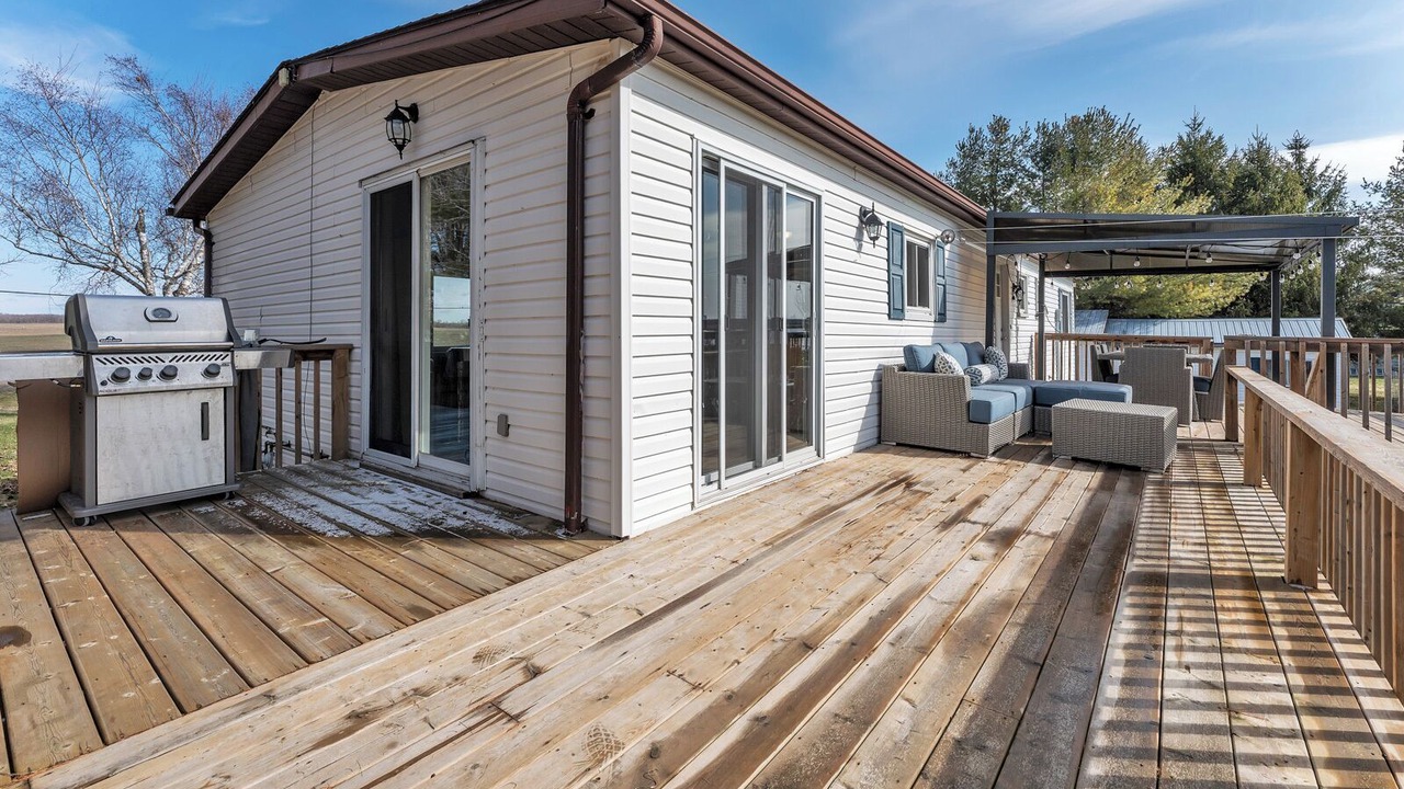Photo of Patio Balcony in Greater Napanee