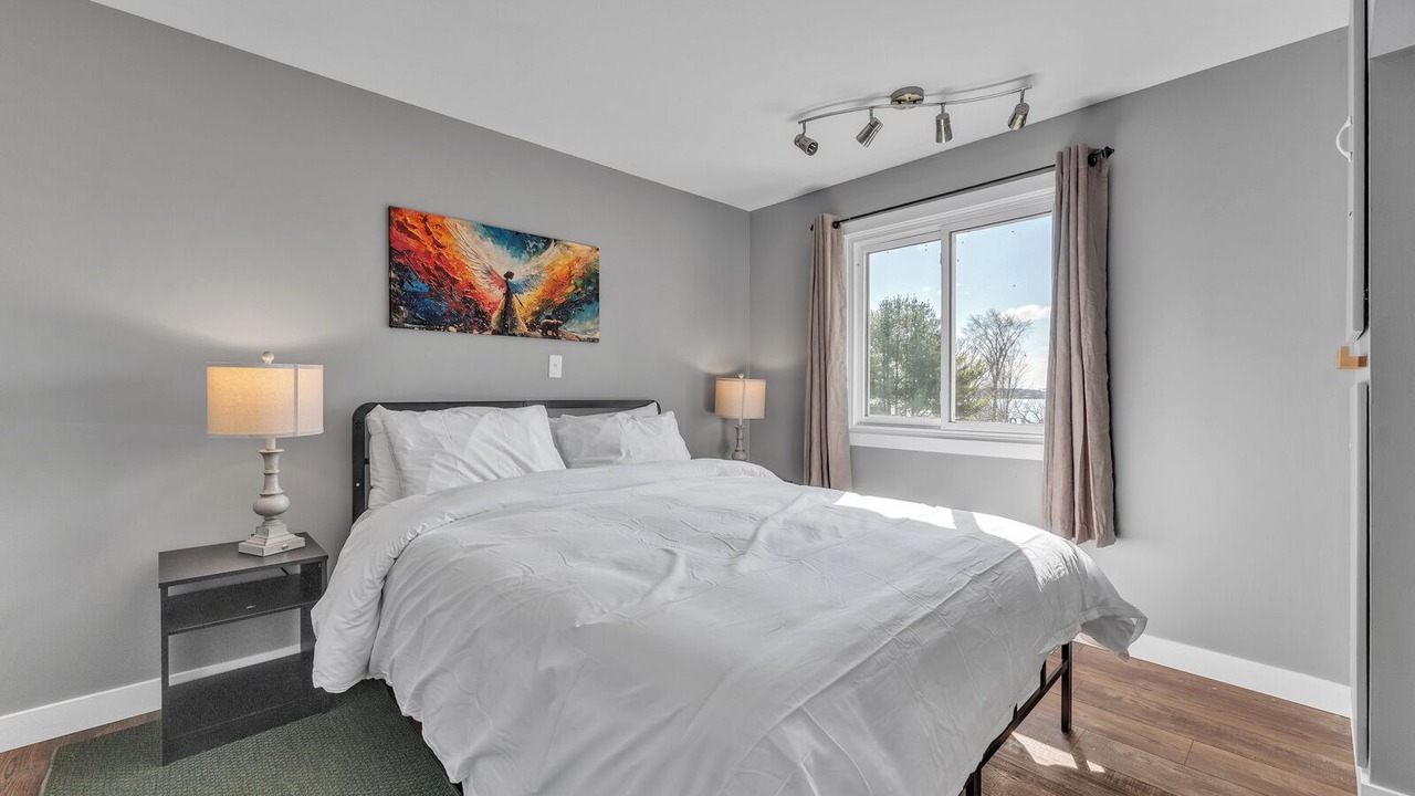 Photo of Bedroom in Greater Napanee