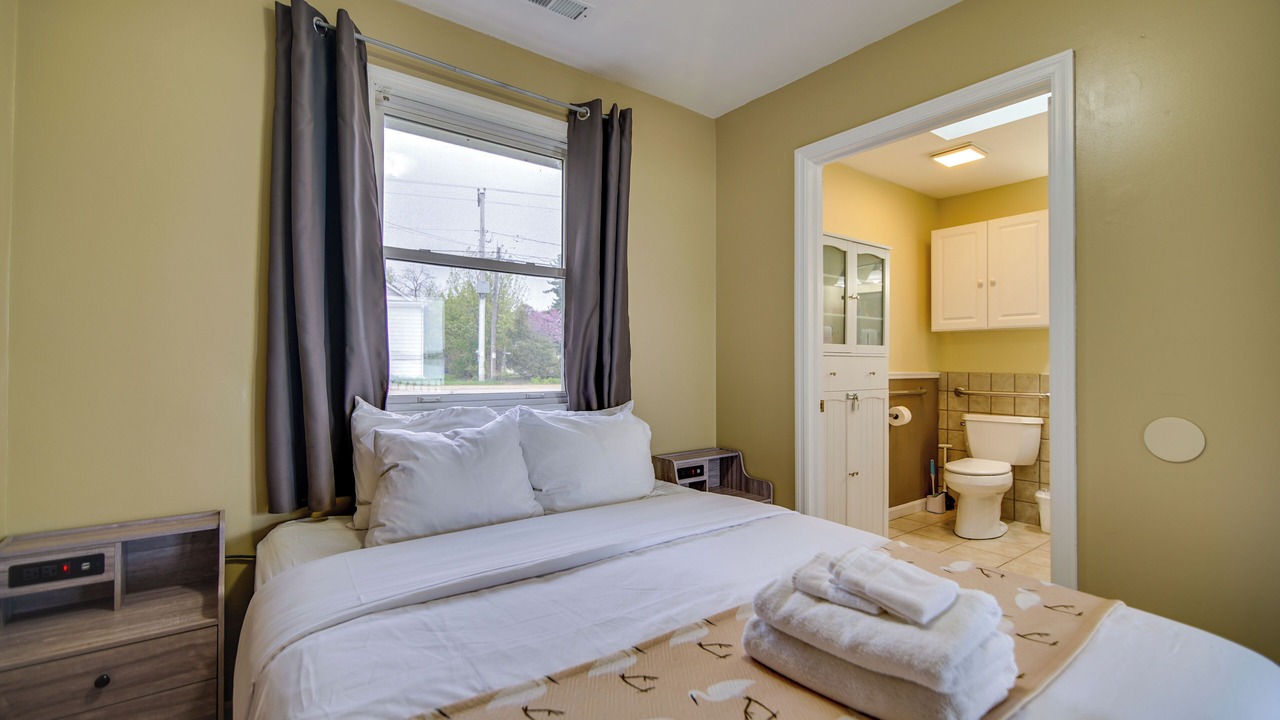 Photo of Bedroom in Twin Lakes