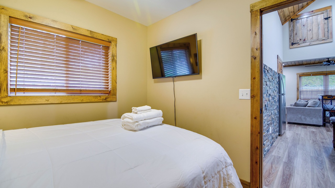 Photo of Bedroom in Twin Lakes