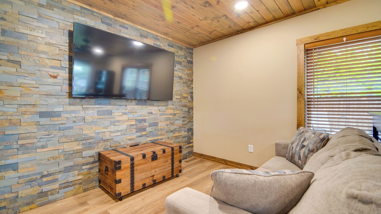 Photo of Livingroom in Twin Lakes