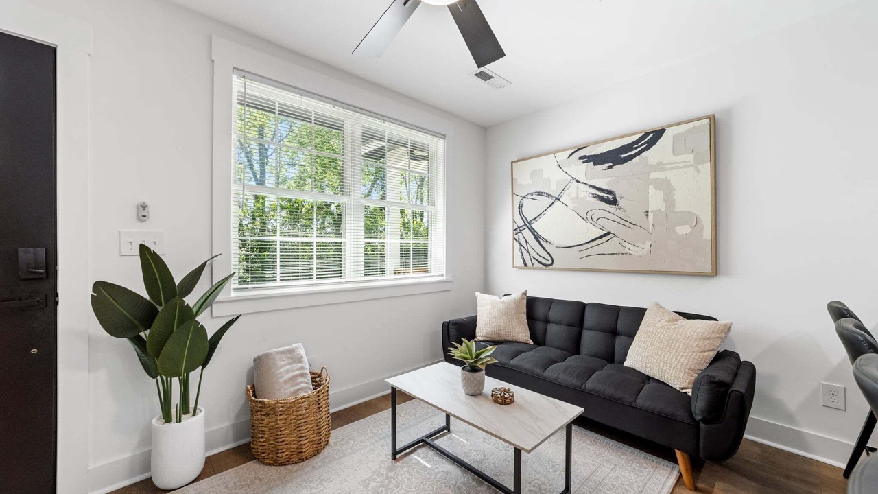 Photo of Livingroom in Clarksville