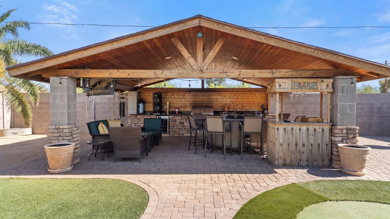 Photo of Outdoor in Paradise Valley Village