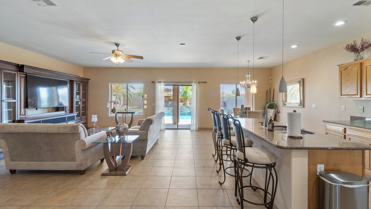 Photo of Livingroom in Paradise Valley Village