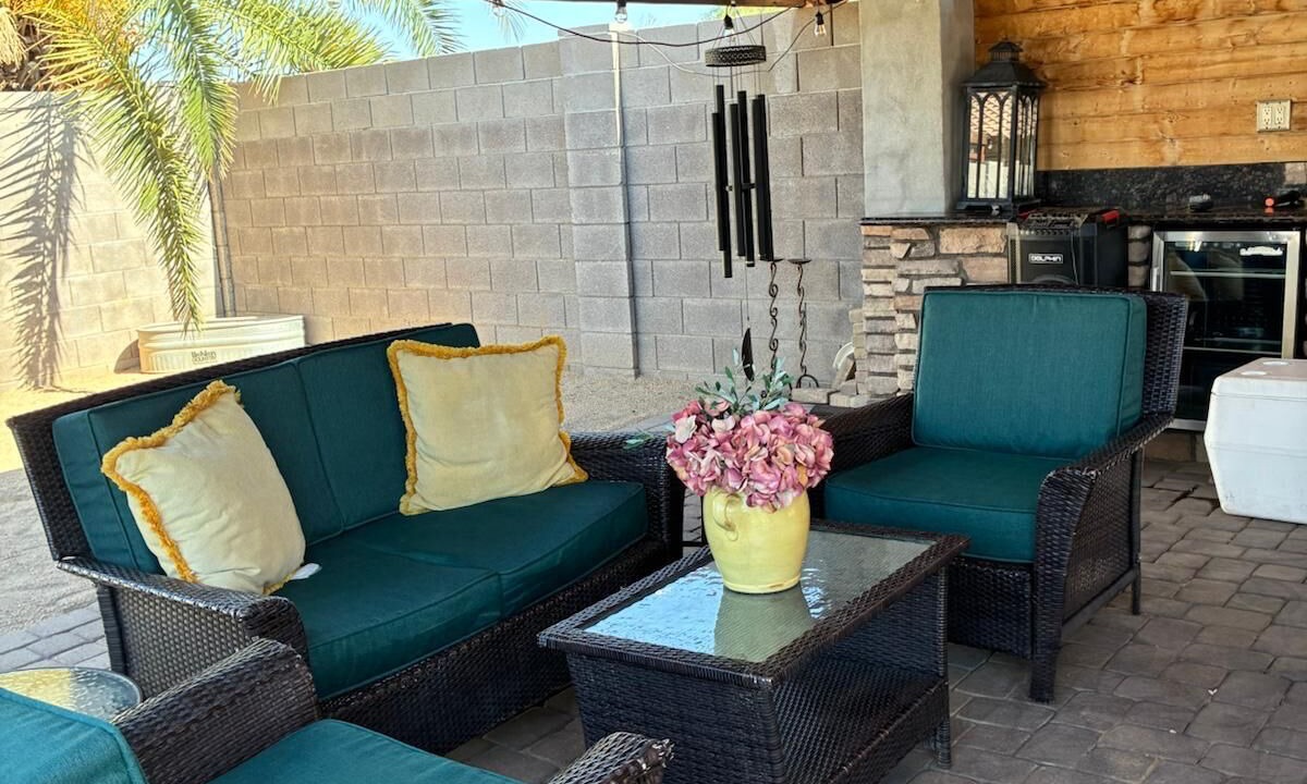 Photo of Patio Balcony in Paradise Valley Village