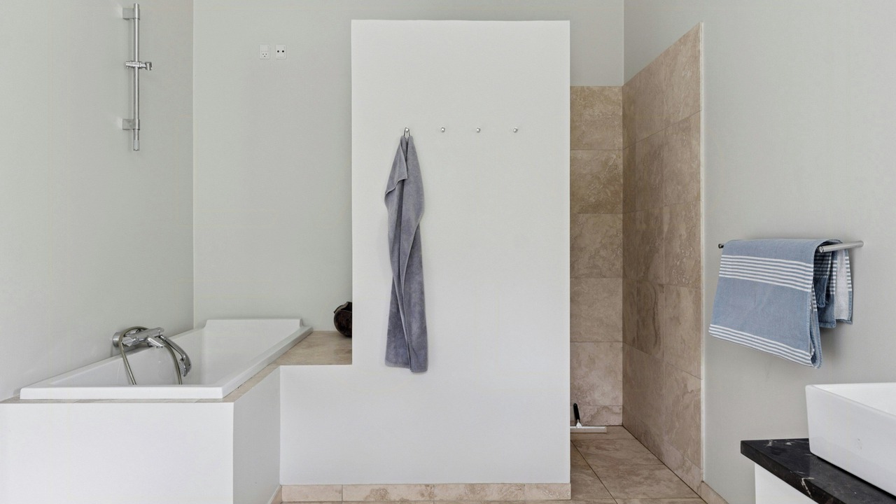 Photo of Bathroom in Holloselund