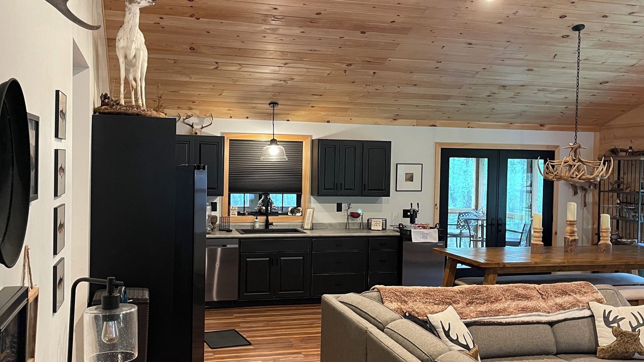 Photo of Livingroom in Munson