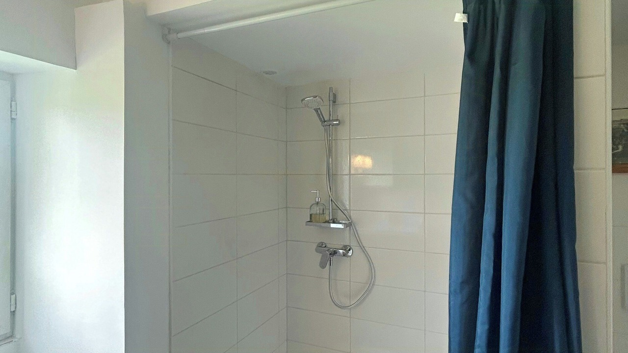 Photo of Bathroom in Moulins-le-Carbonnel