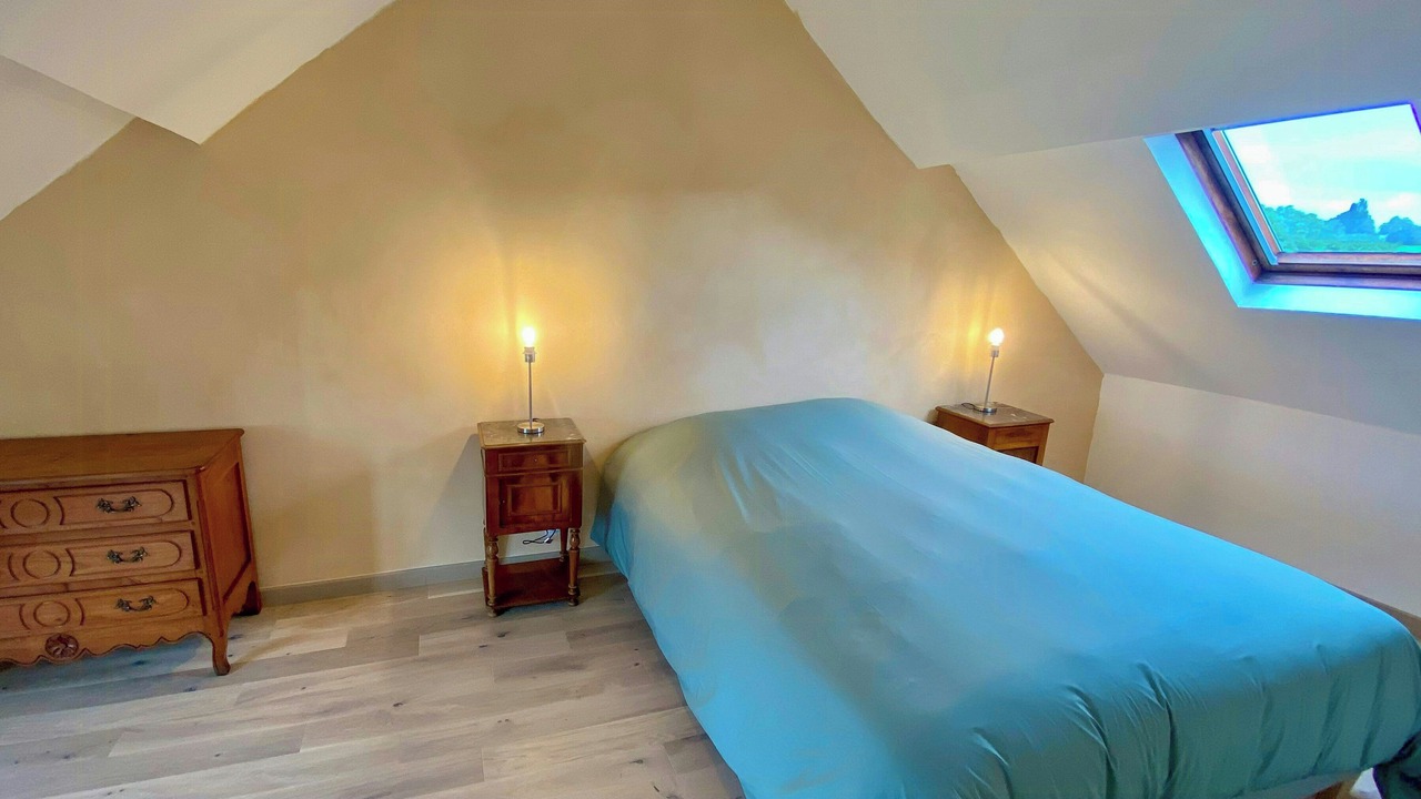 Photo of Bedroom in Moulins-le-Carbonnel