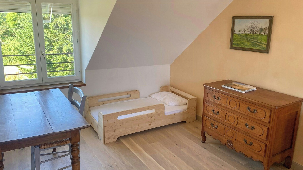 Photo of Bedroom in Moulins-le-Carbonnel