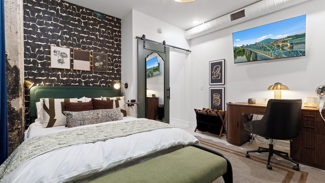 Photo of Bedroom in Downtown Chattanooga