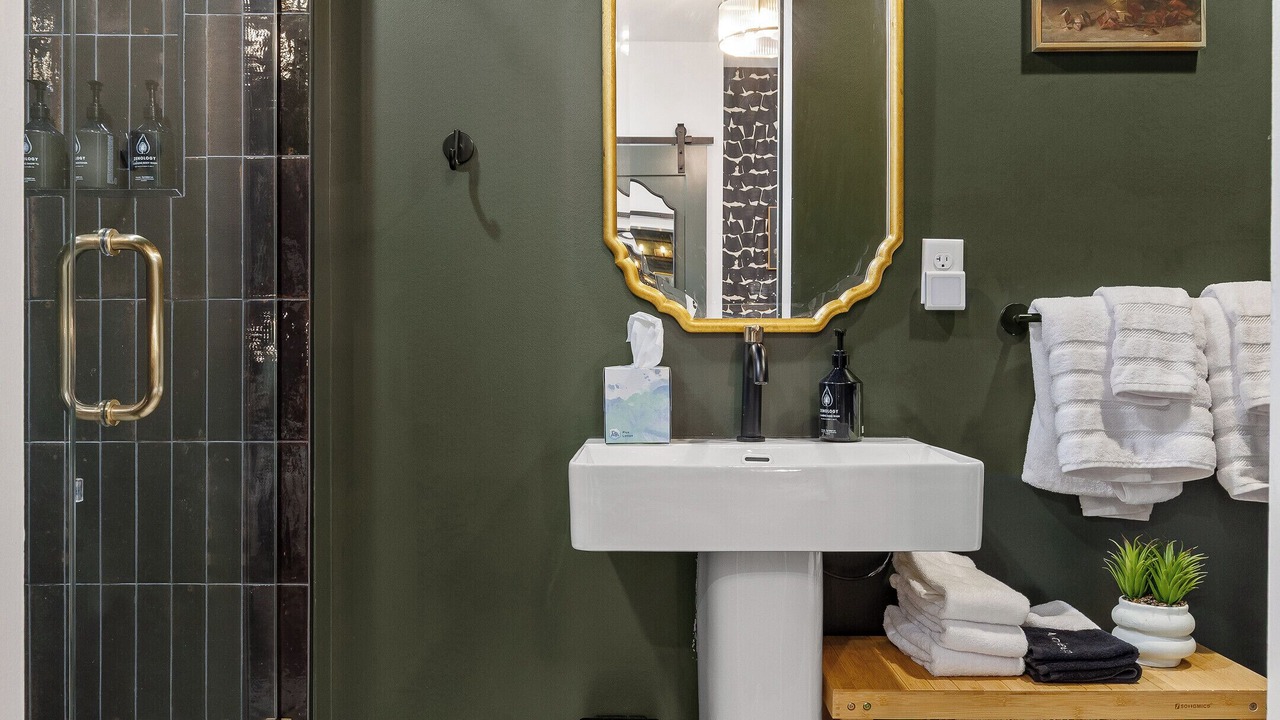 Photo of Bathroom in Downtown Chattanooga