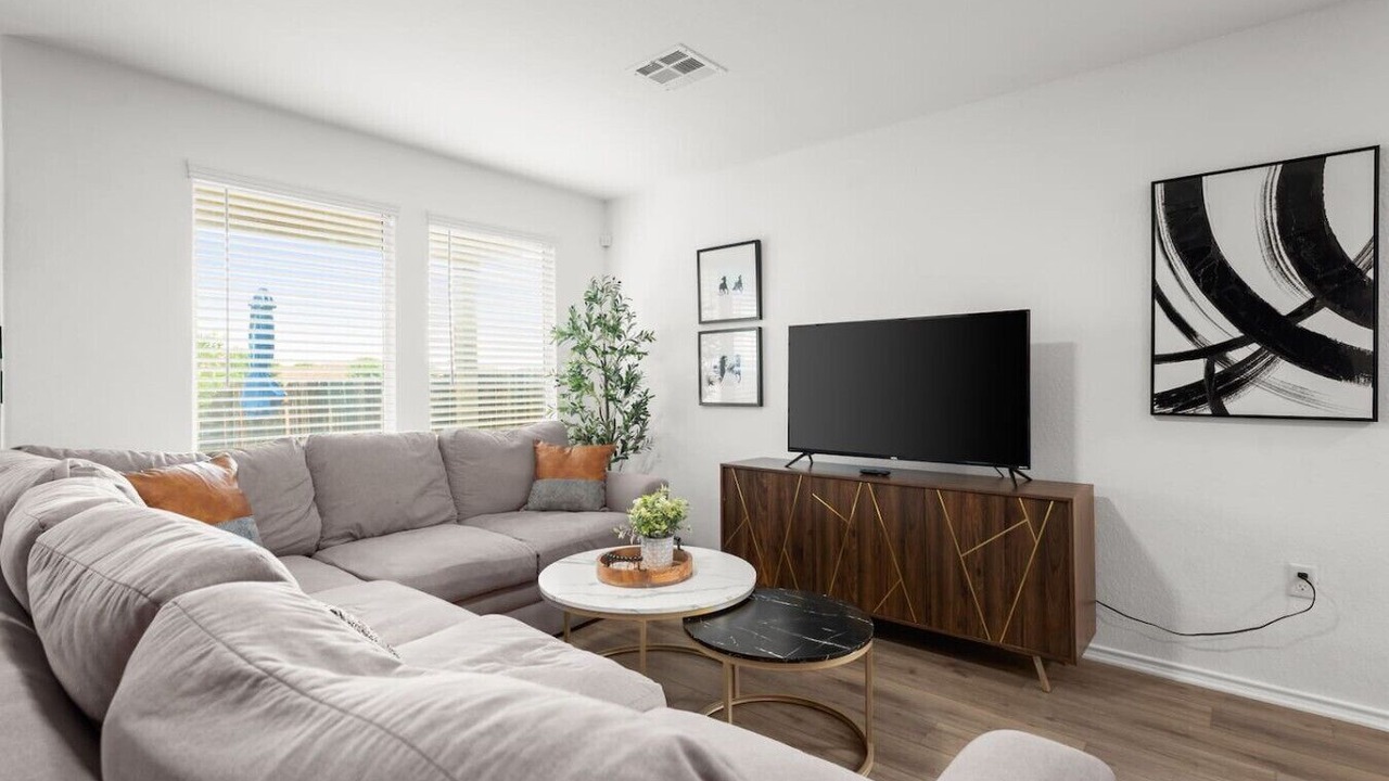 Photo of Livingroom in Stony Ridge North