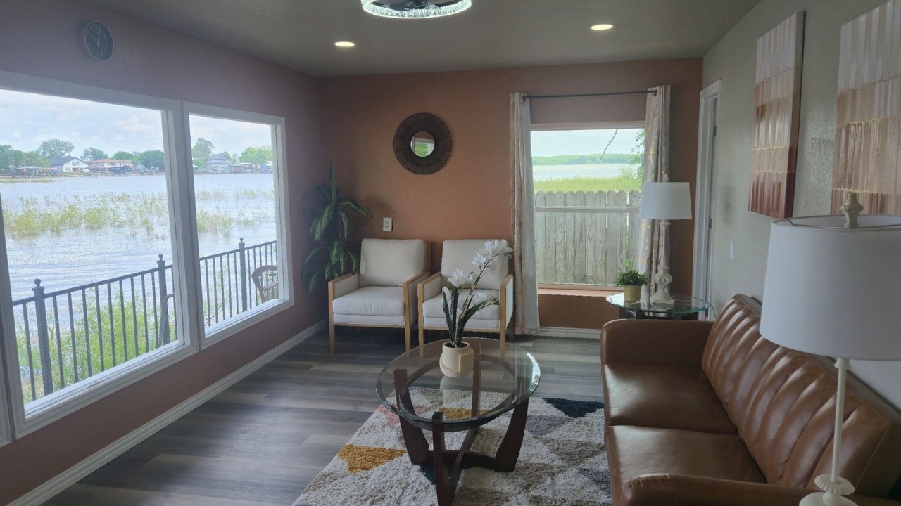 Photo of Livingroom in Azle