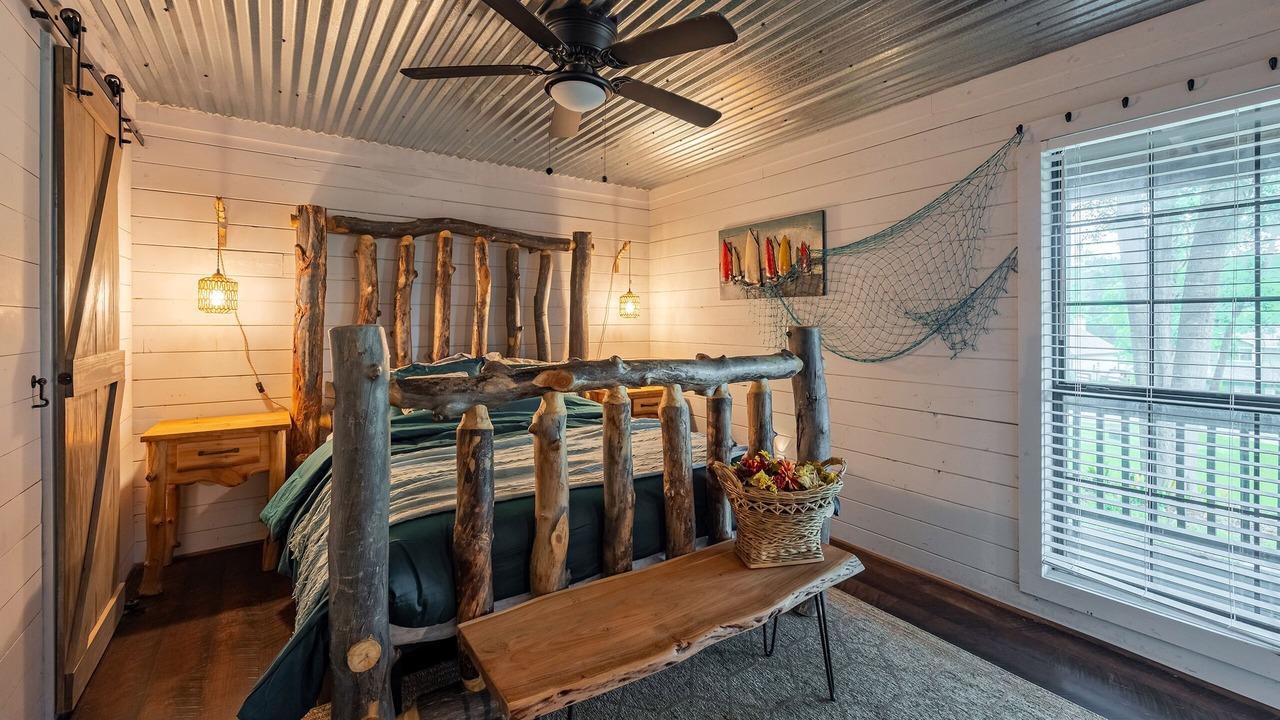 Photo of Bedroom in Huntsville