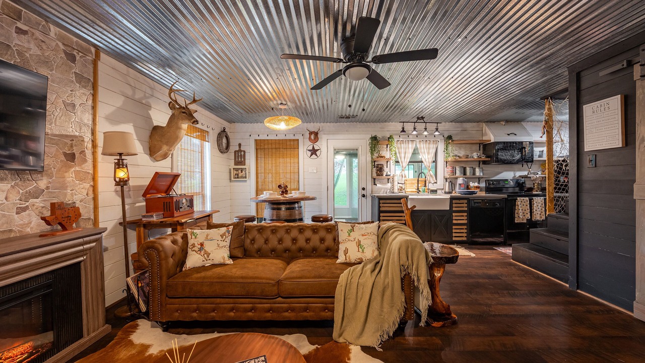 Photo of Livingroom in Huntsville