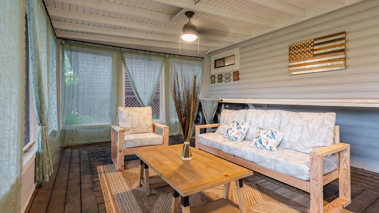 Photo of Livingroom in Huntsville