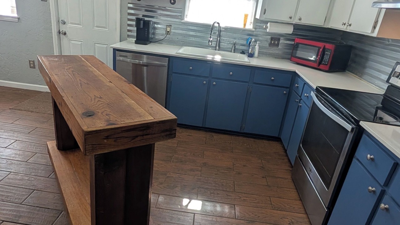 Photo of Kitchen in Cache