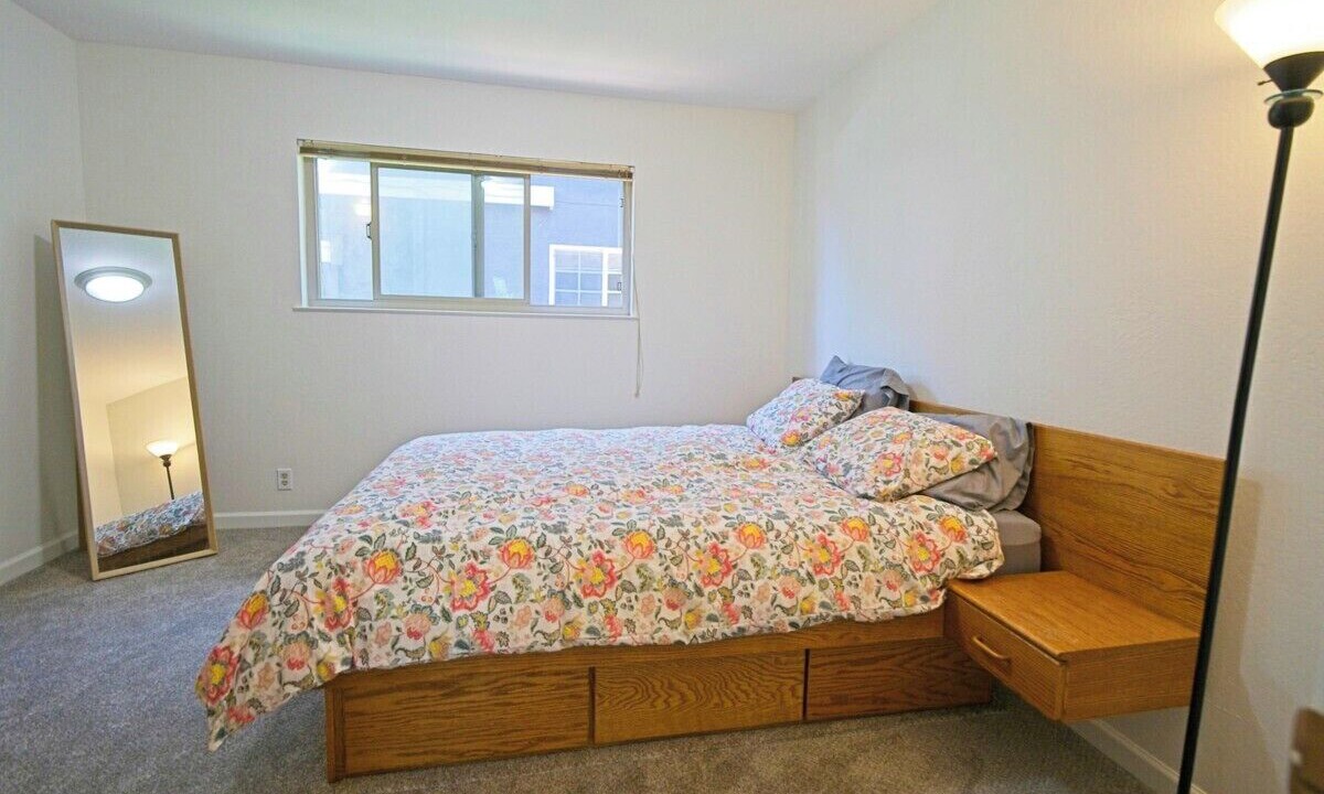 Photo of Bedroom in Alameda
