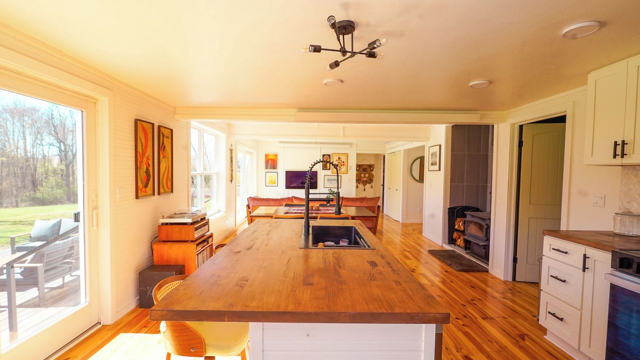 Photo of Kitchen in Parksville
