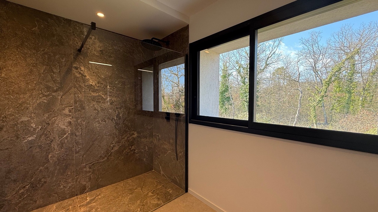 Photo of Bathroom in Tourrettes