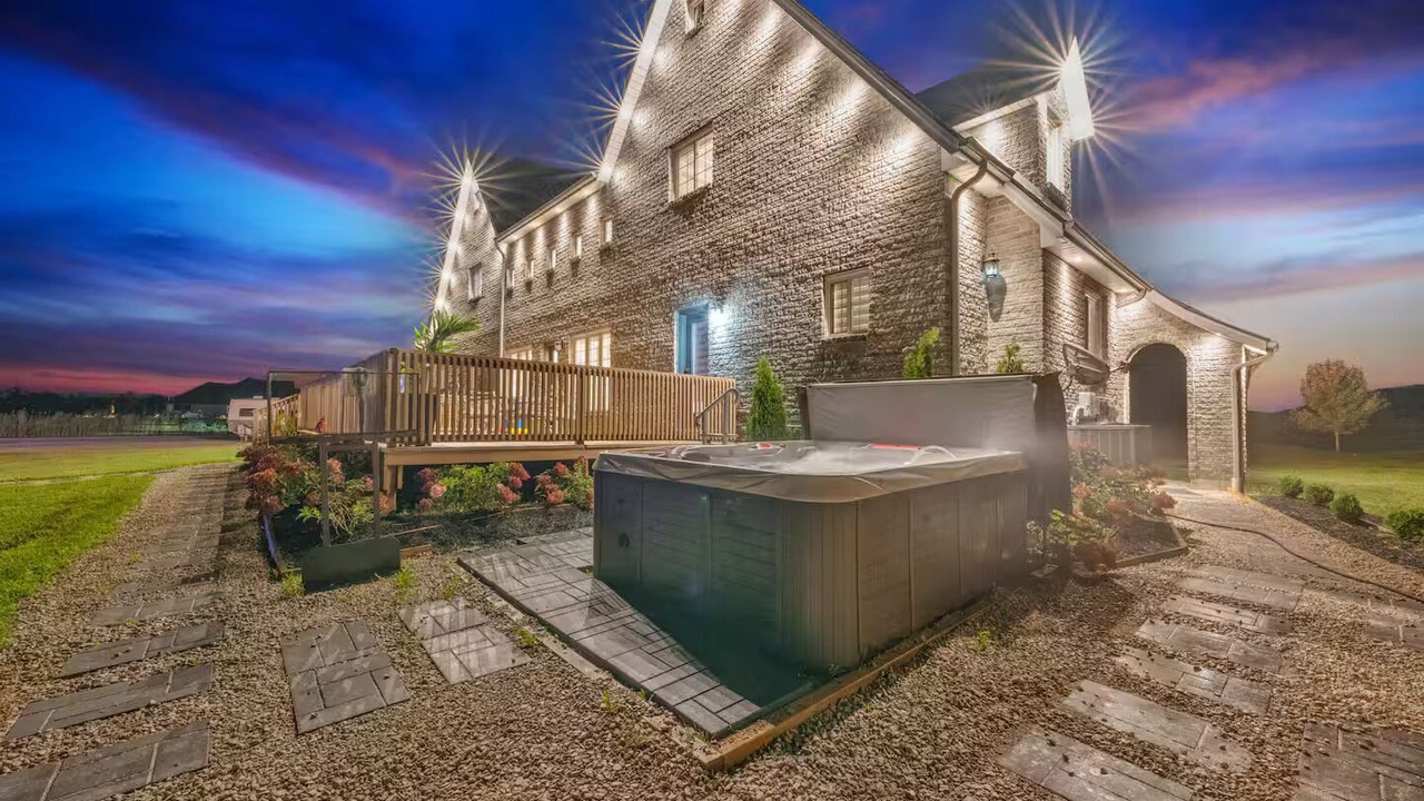 Photo of Patio Balcony in Town of Essex