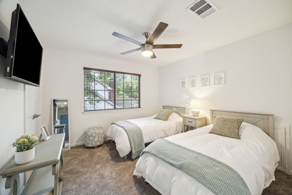 Photo of Bedroom in Panther Creek