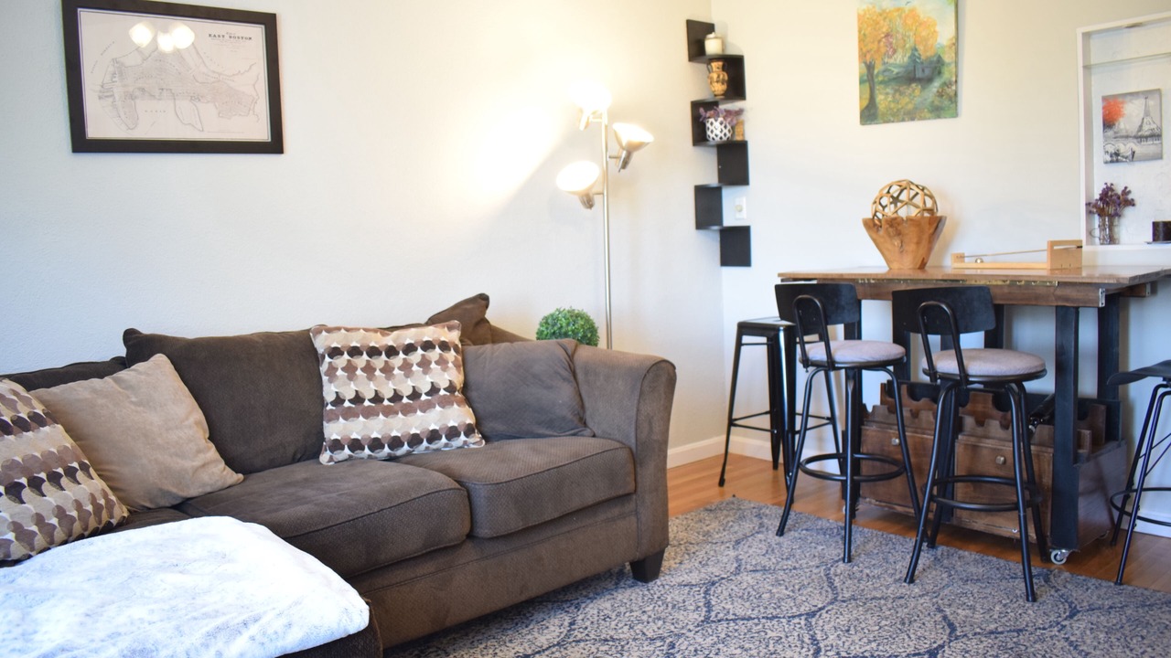 Photo of Livingroom in Eagle Hill
