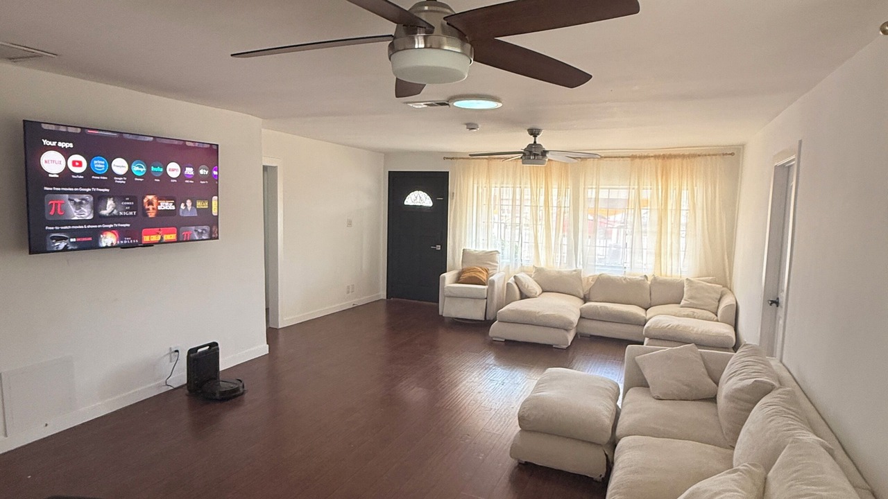Photo of Livingroom in Winnetka