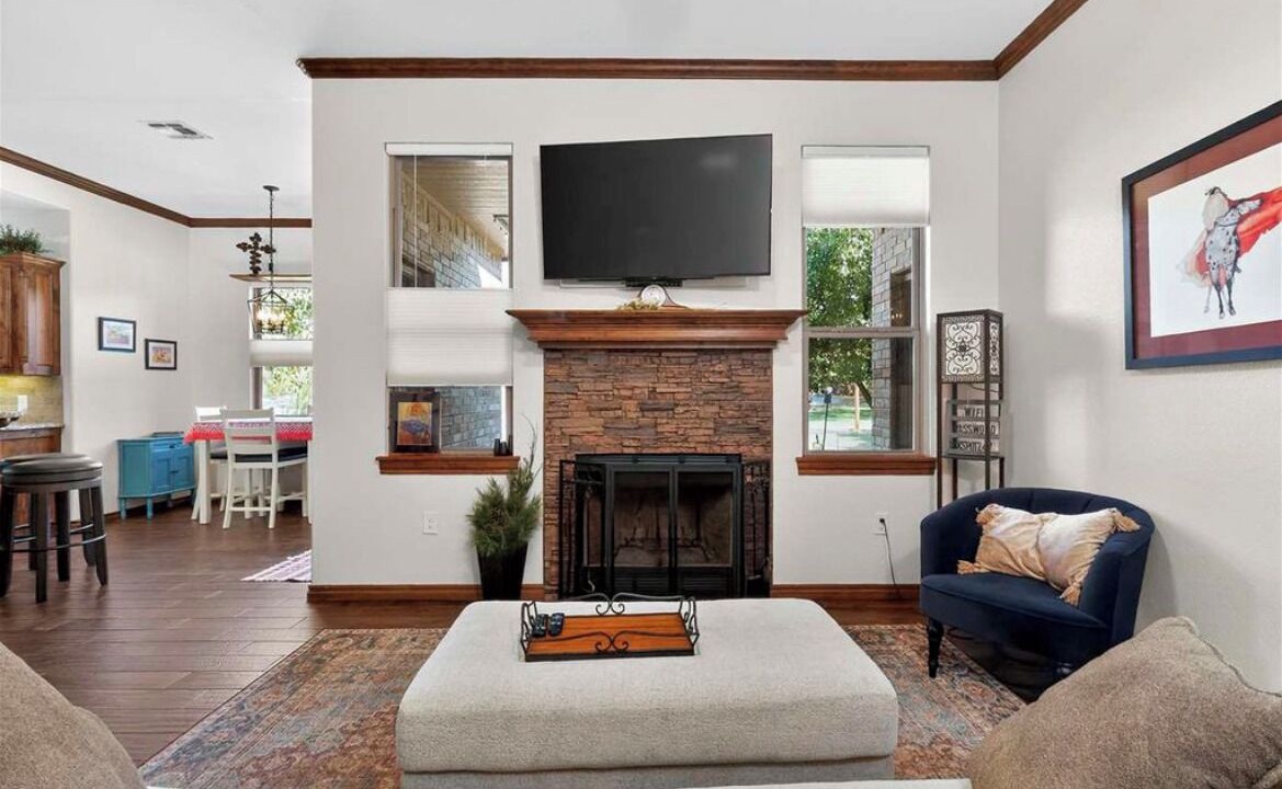 Photo of Livingroom in Medicine Park