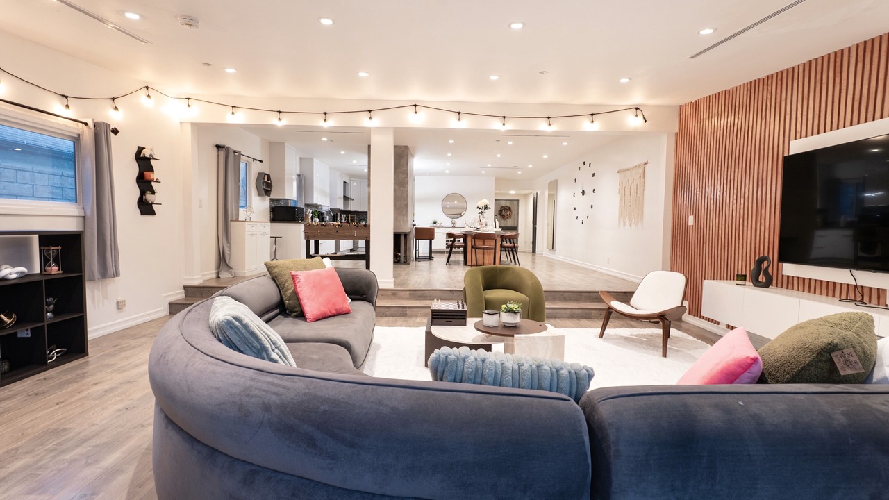 Photo of Livingroom in Burbank