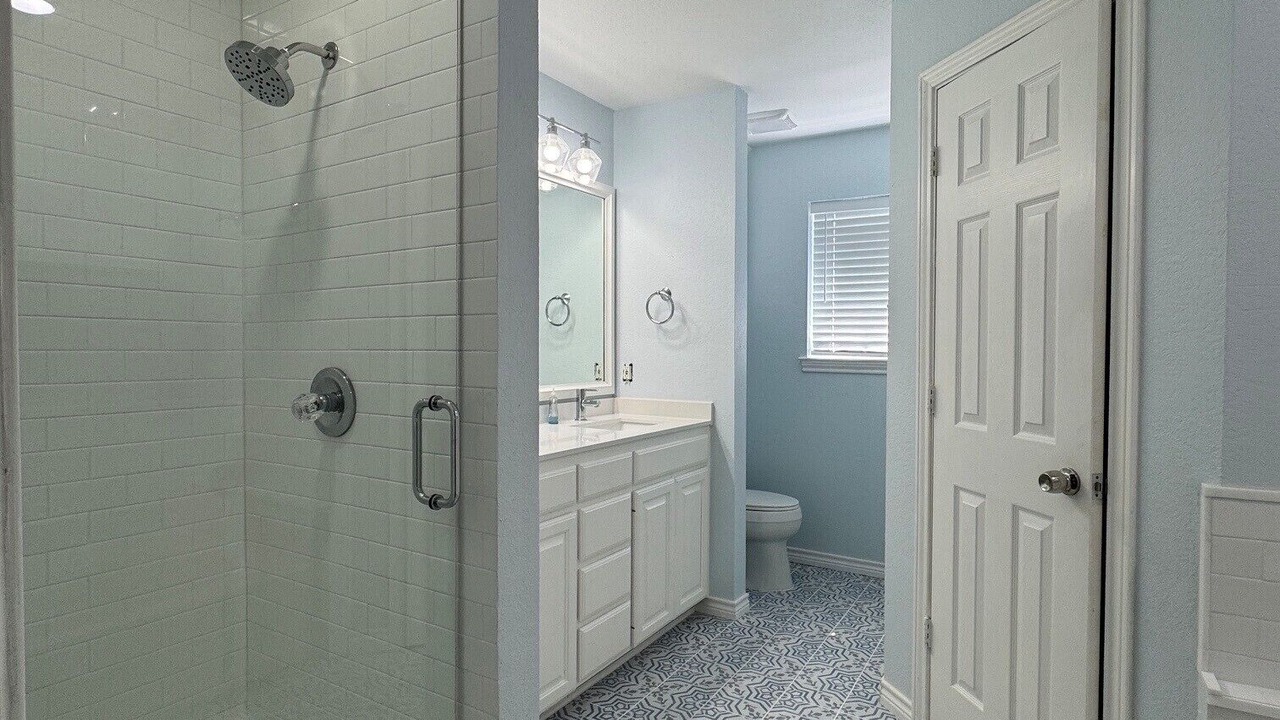 Photo of Bathroom in Krum