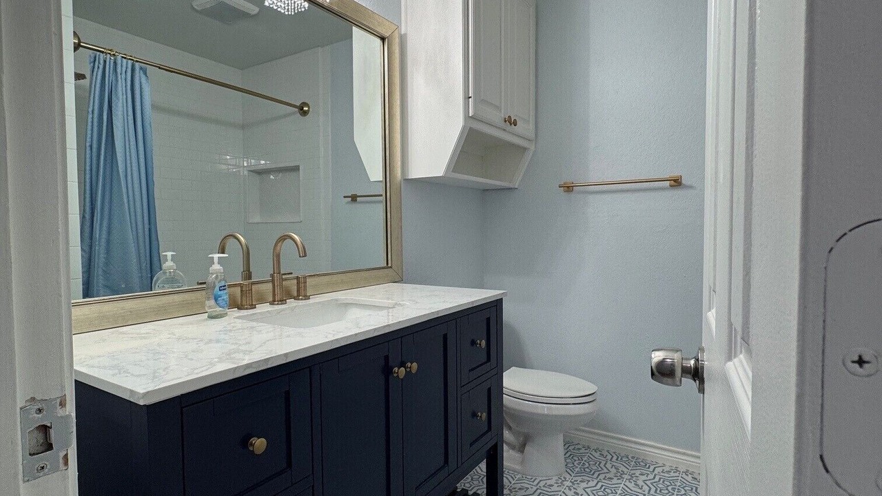 Photo of Bathroom in Krum