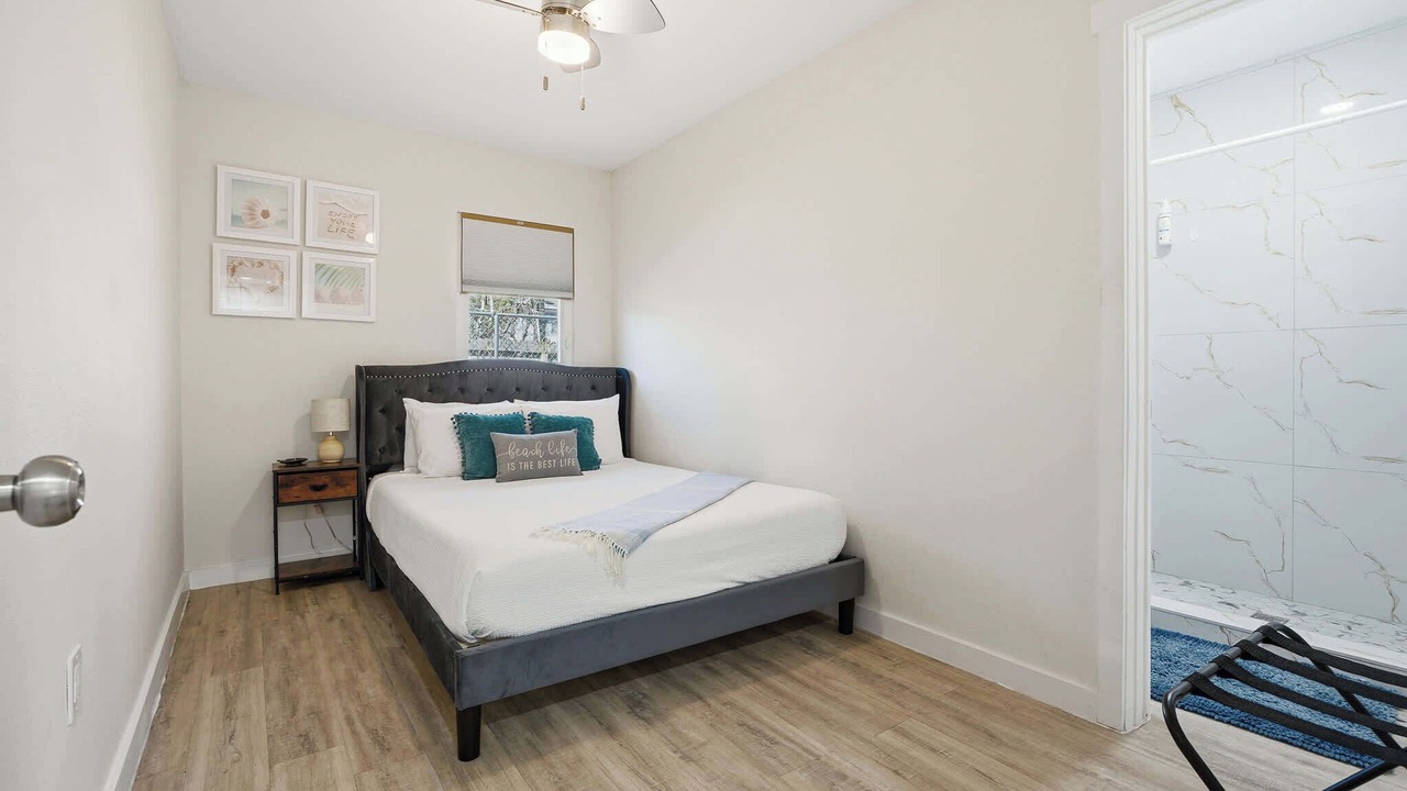 Photo of Bedroom in Del Mar