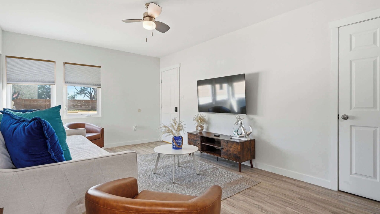 Photo of Livingroom in Del Mar
