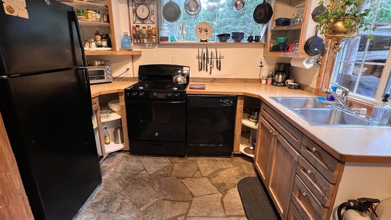 Photo of Kitchen in Clark Fork
