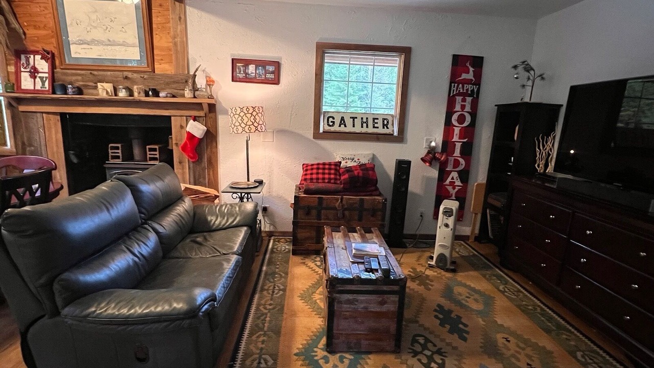 Photo of Livingroom in Clark Fork