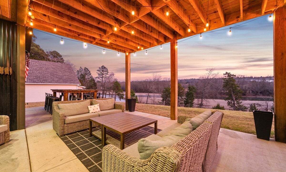 Photo of Outdoor in Royal