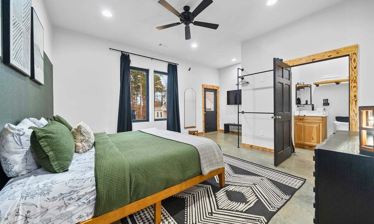 Photo of Bedroom in Royal