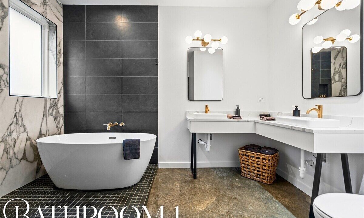 Photo of Bathroom in Mid America