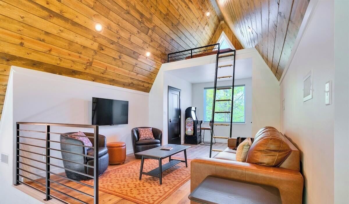 Photo of Bedroom in Mid America