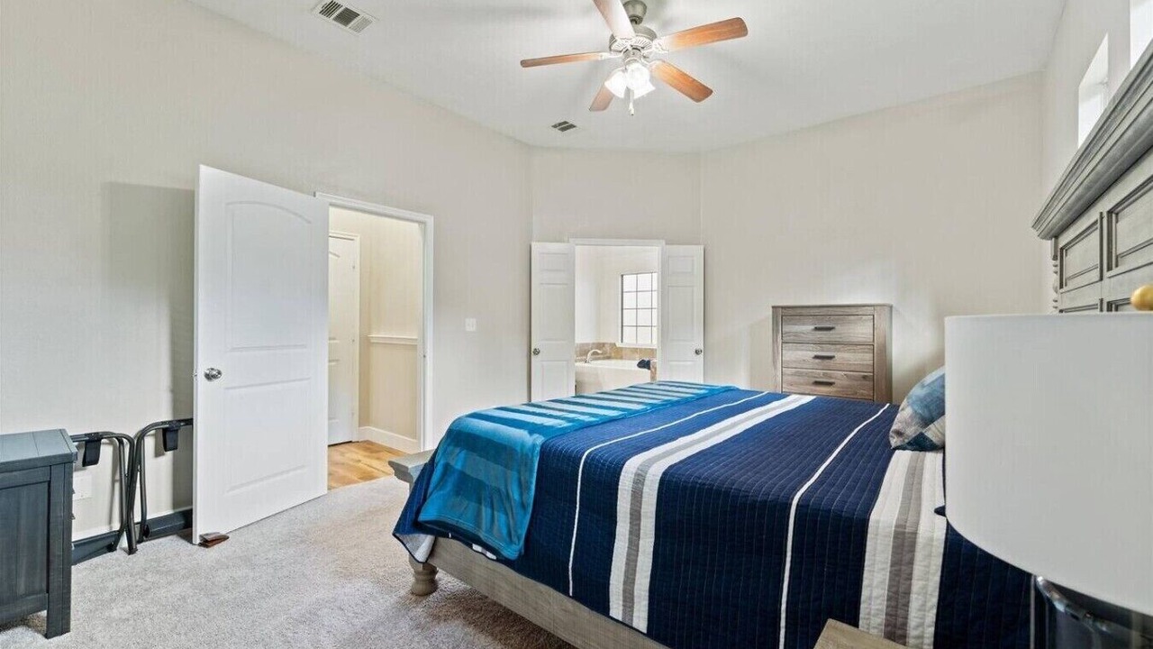 Photo of Bedroom in Conroe