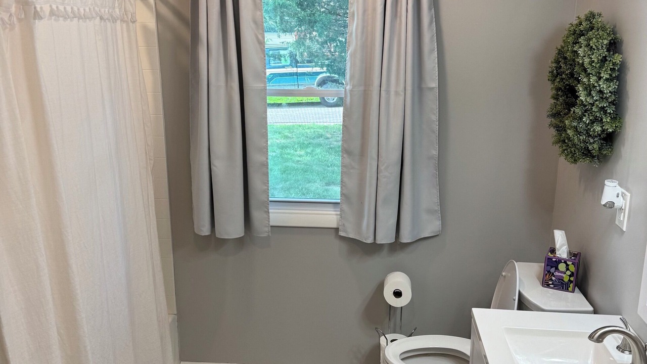 Photo of Bathroom in Edwardsville